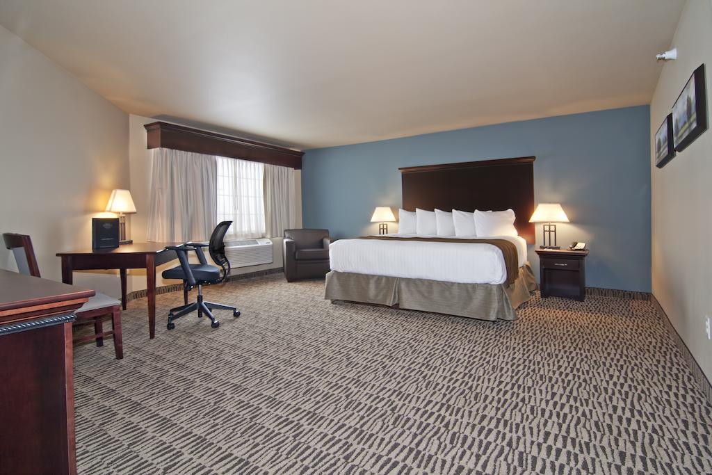 Hotel The Watford Watford City Exteriér fotografie